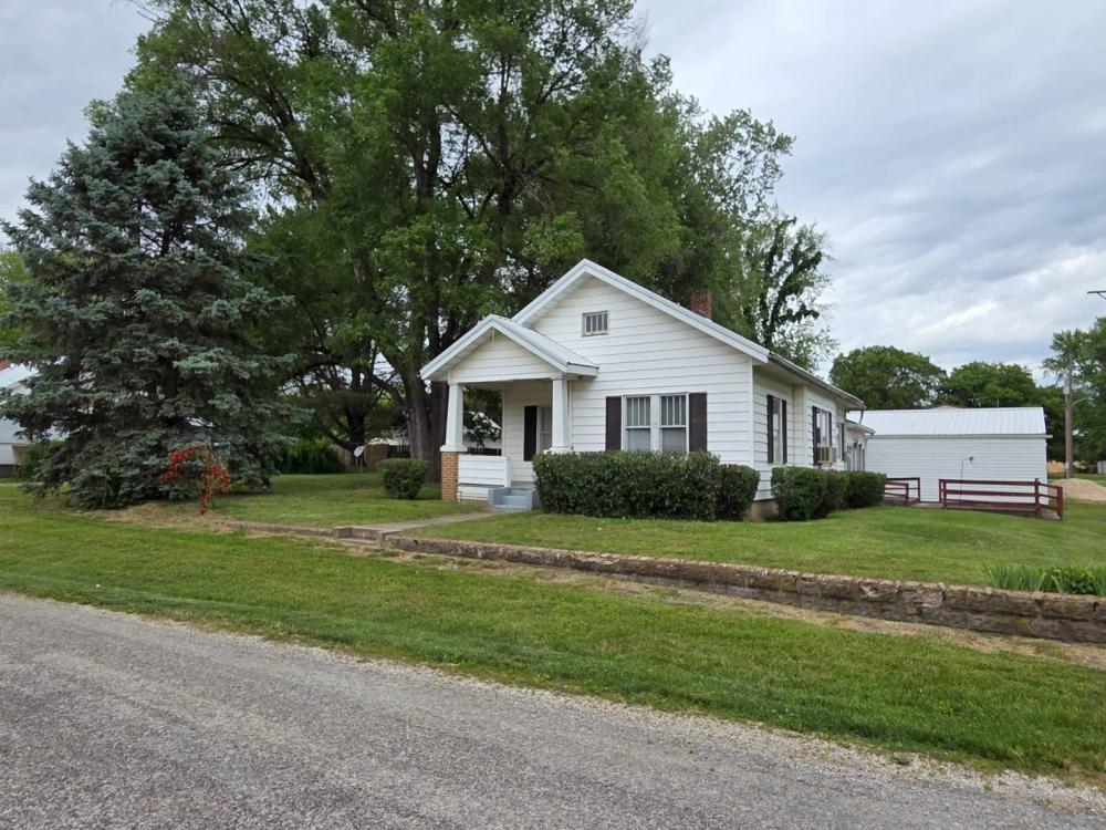 Currently Displayed Property Photo