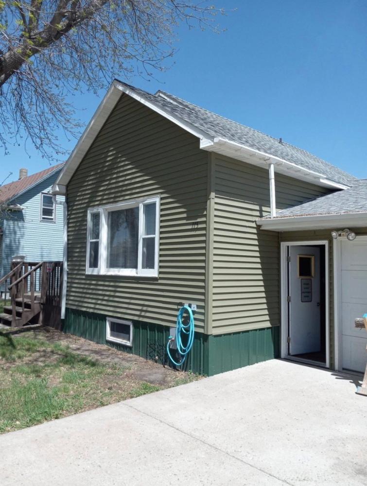 Currently Displayed Property Photo
