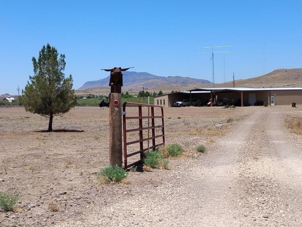 Currently Displayed Property Photo