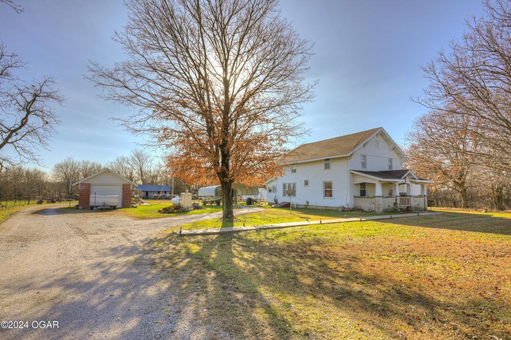 Currently Displayed Property Photo