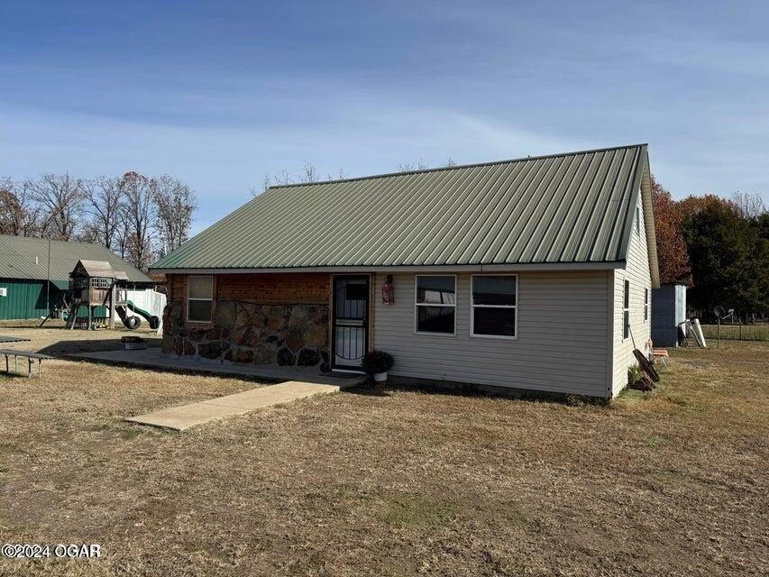 Currently Displayed Property Photo