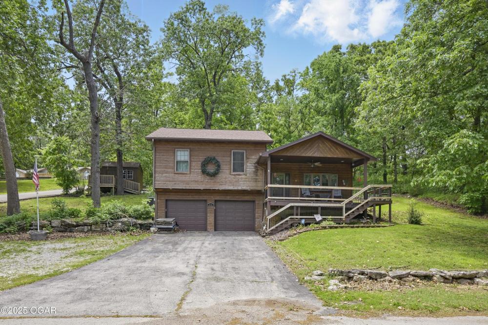 Currently Displayed Property Photo