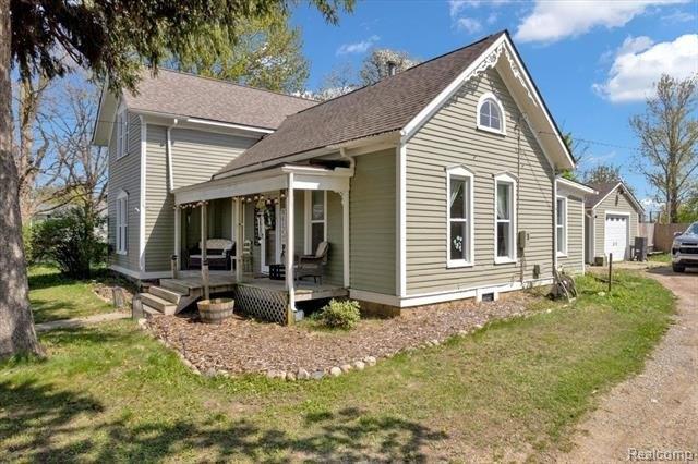 Currently Displayed Property Photo