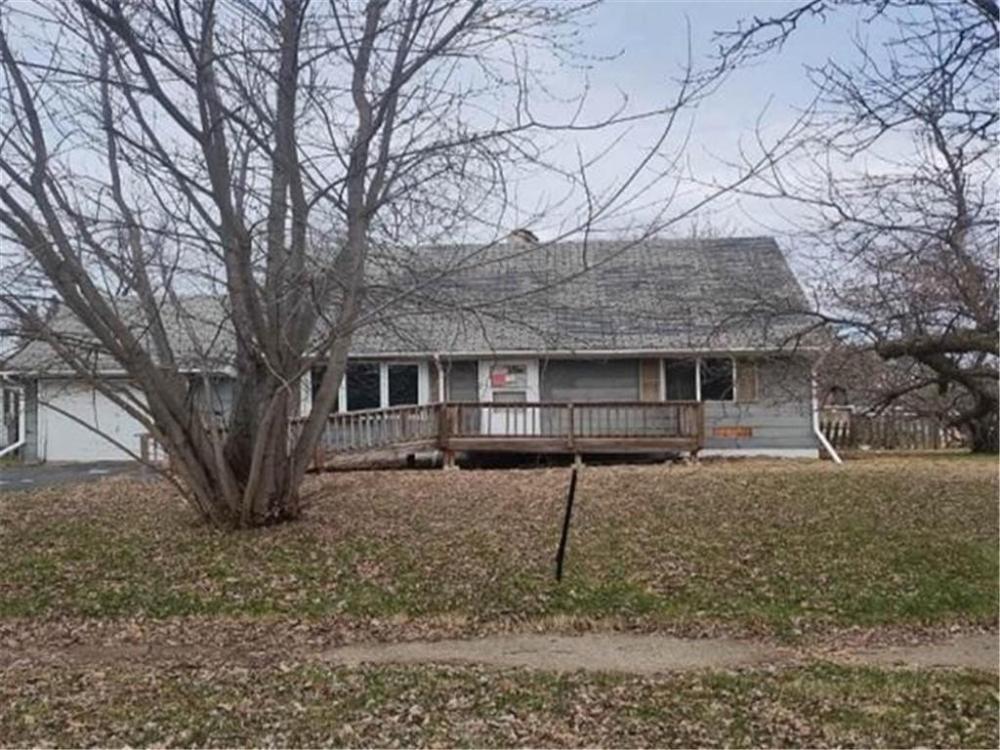 Currently Displayed Property Photo