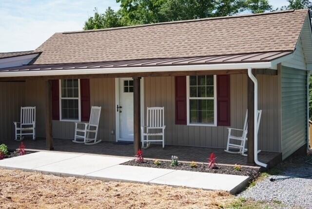 Currently Displayed Property Photo