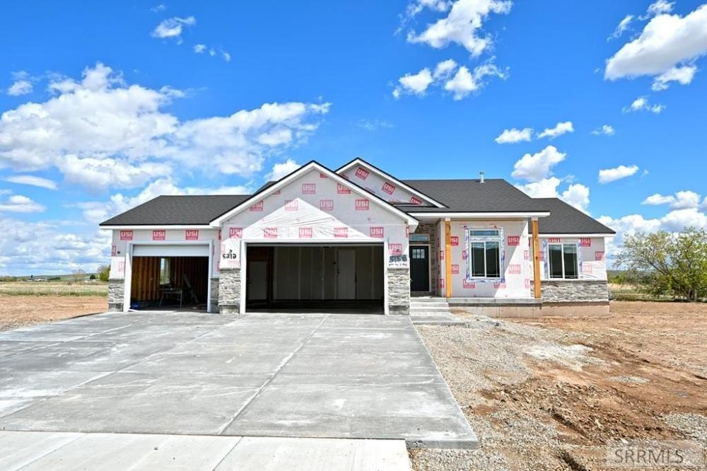Currently Displayed Property Photo