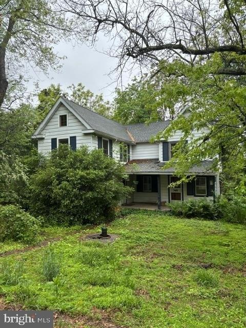 Currently Displayed Property Photo