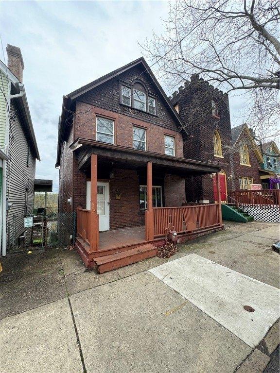 Currently Displayed Property Photo