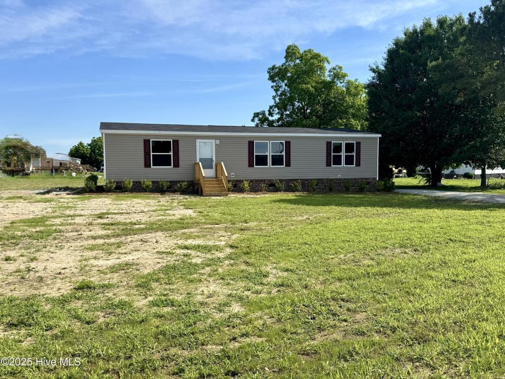 Currently Displayed Property Photo