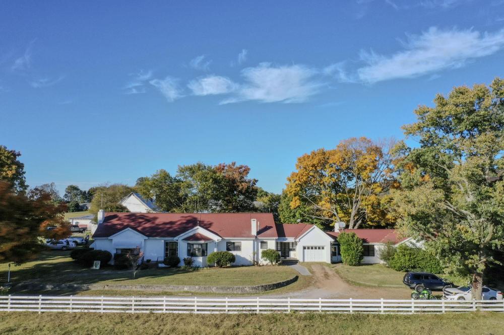 Currently Displayed Property Photo